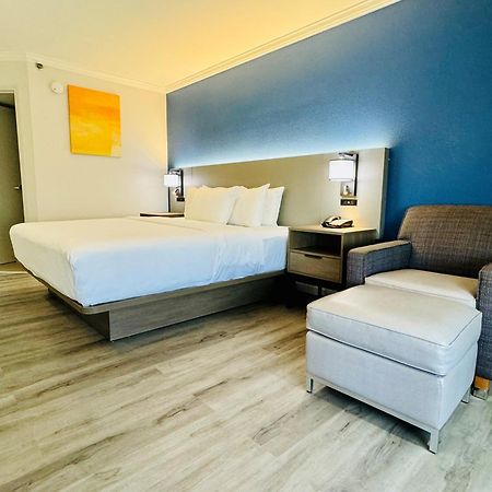 Comfort Inn & Suites Houston I-10 West Energy Corridor Экстерьер фото