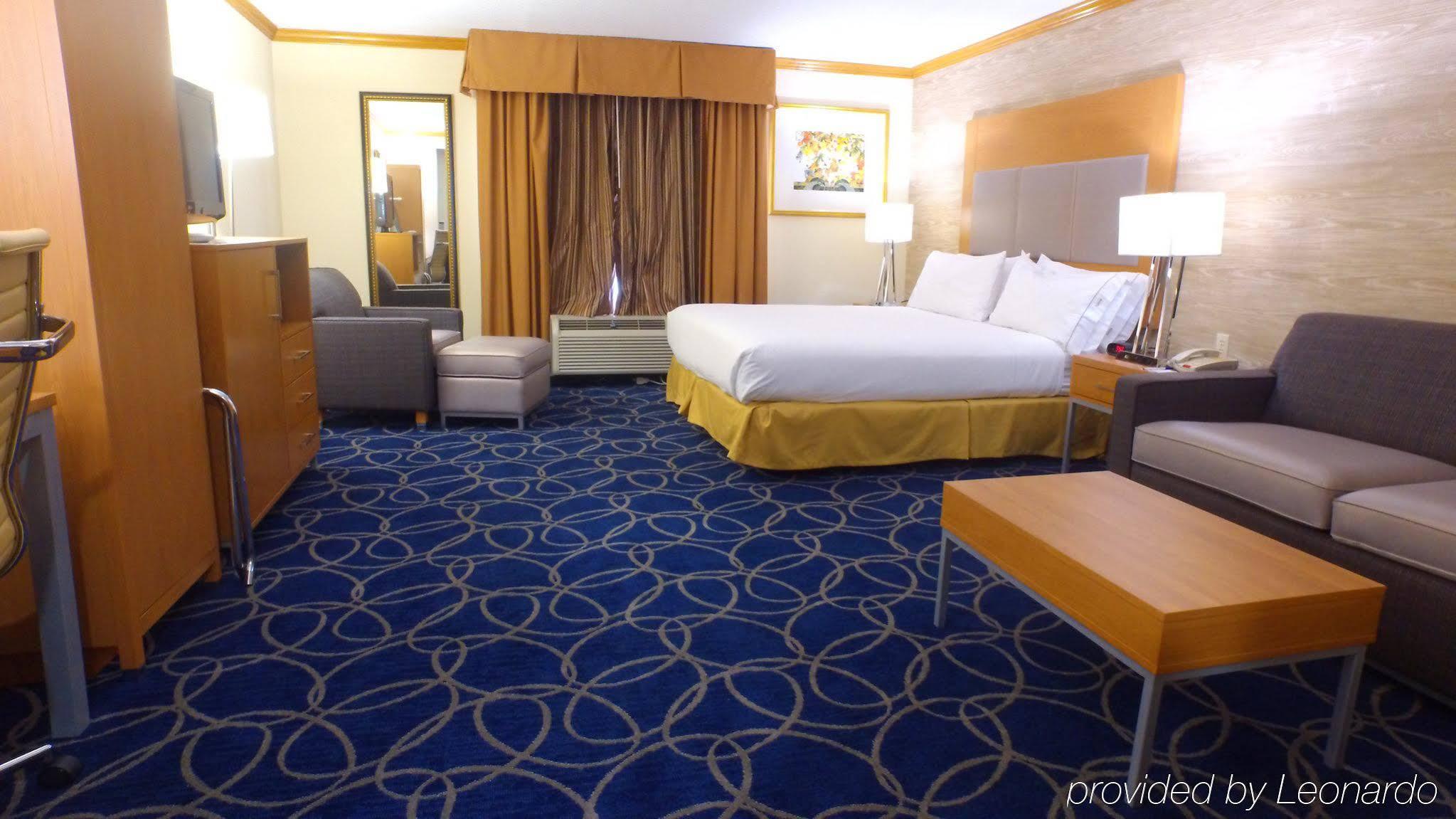 Comfort Inn & Suites Houston I-10 West Energy Corridor Экстерьер фото