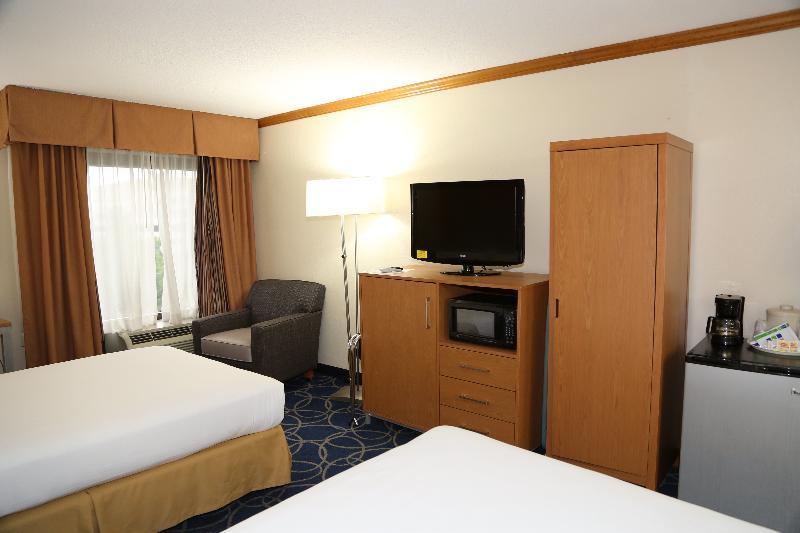 Comfort Inn & Suites Houston I-10 West Energy Corridor Экстерьер фото