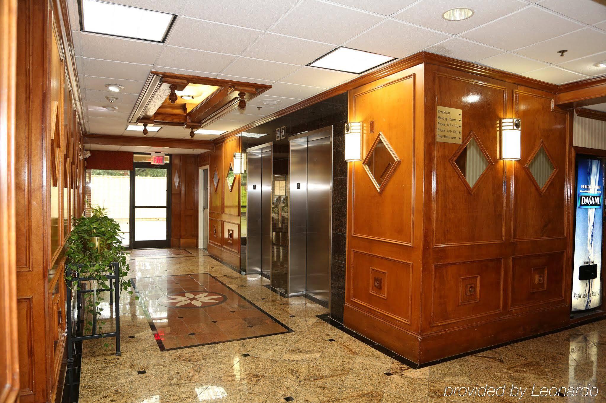 Comfort Inn & Suites Houston I-10 West Energy Corridor Экстерьер фото