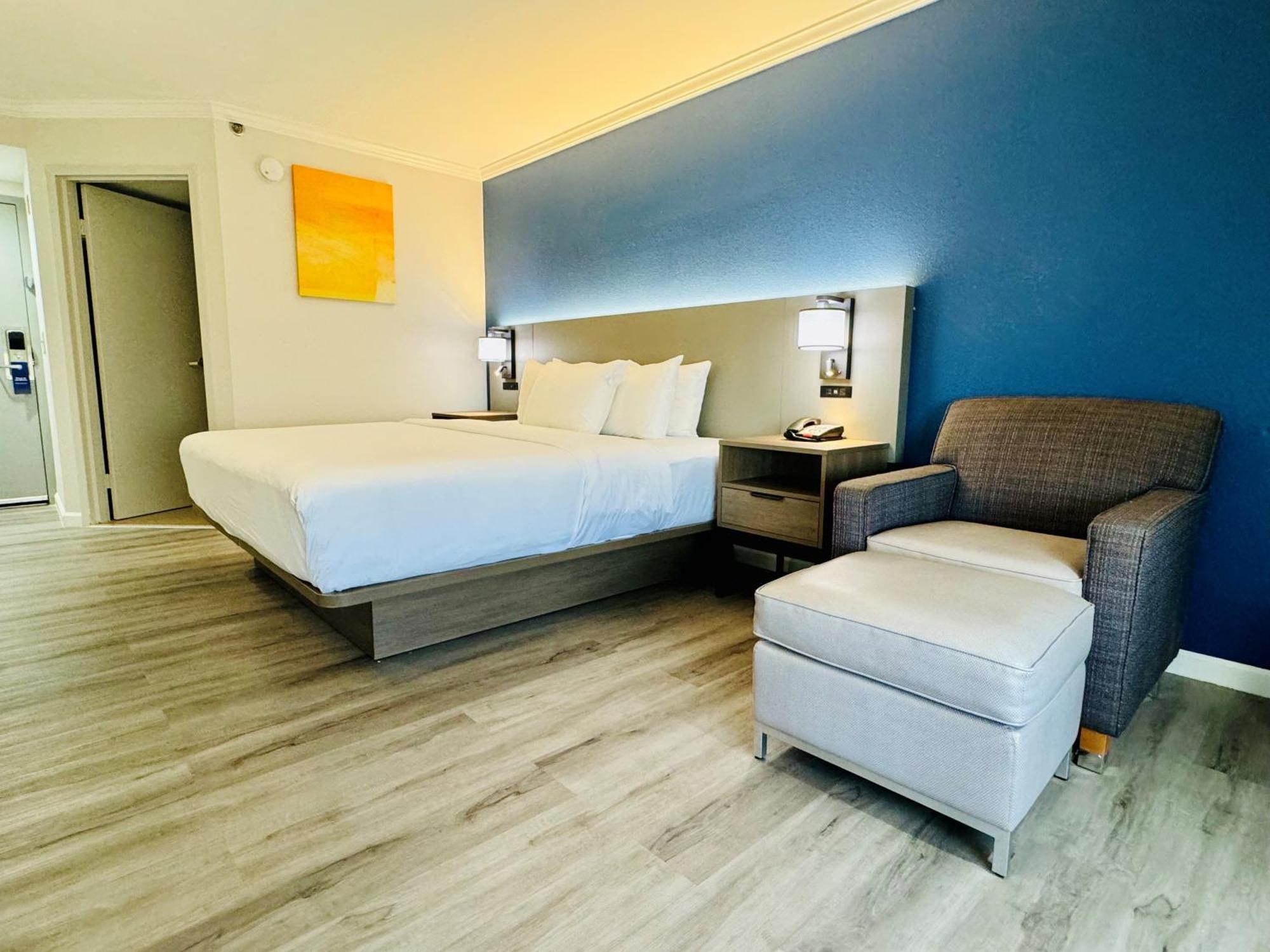 Comfort Inn & Suites Houston I-10 West Energy Corridor Экстерьер фото