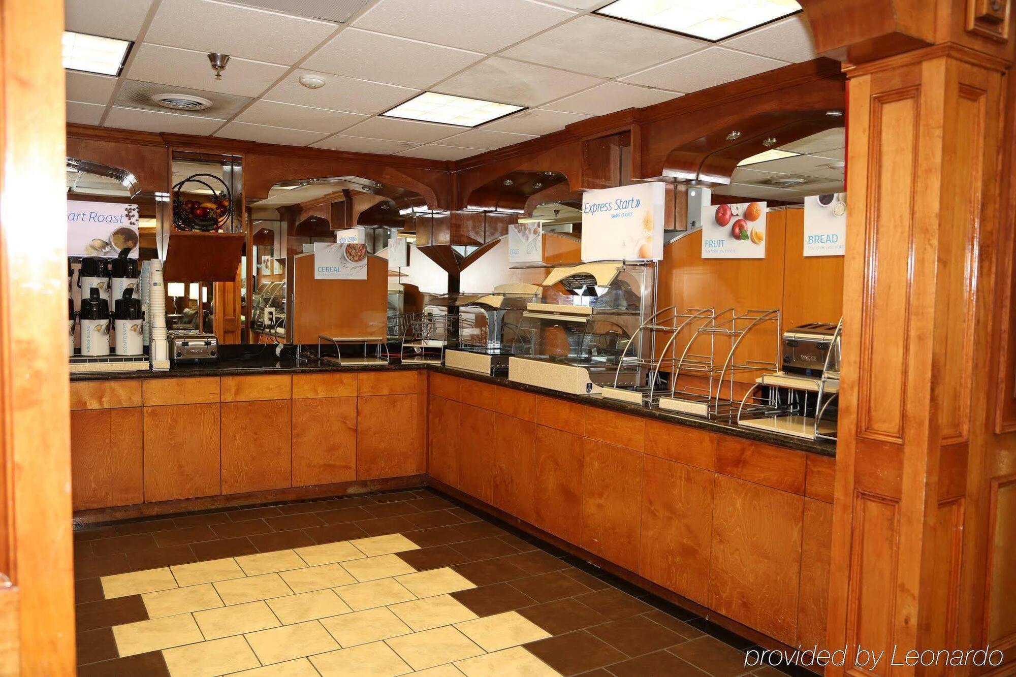 Comfort Inn & Suites Houston I-10 West Energy Corridor Экстерьер фото